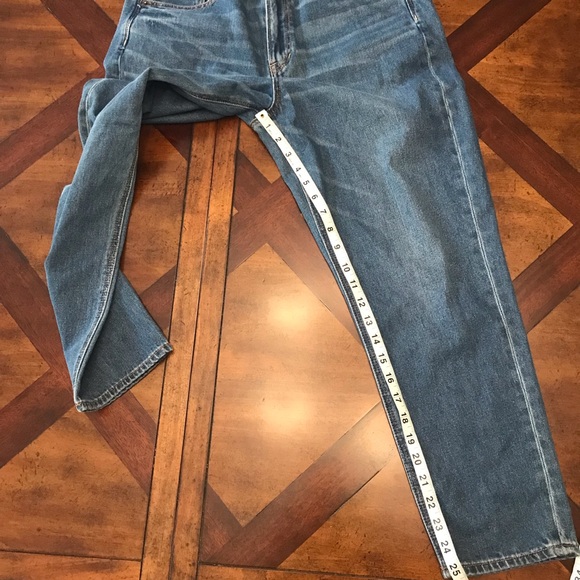 American Eagle AEO mom Jeans - Picture 9 of 9